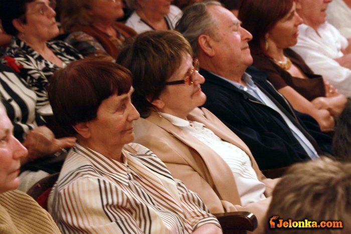 stragany-pene-smiechu-czyli-bella-mafia-20804