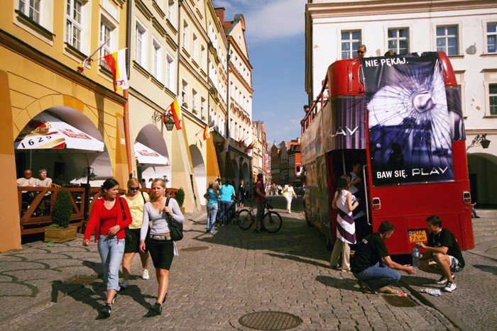 Londyński piętrus stał się symbolem jeleniogórskich Juvenaliów.