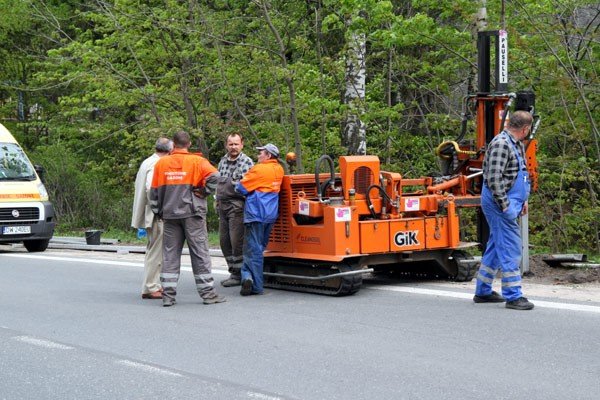 drogowcy-uszkodzili-gazociag-21019