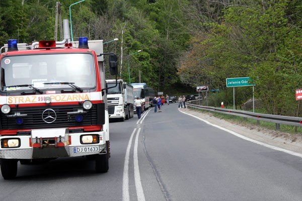 drogowcy-uszkodzili-gazociag-21019
