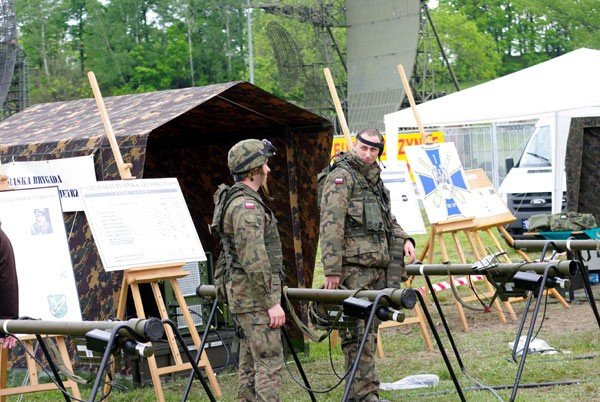militarny-piknik-pod-radarami-21164