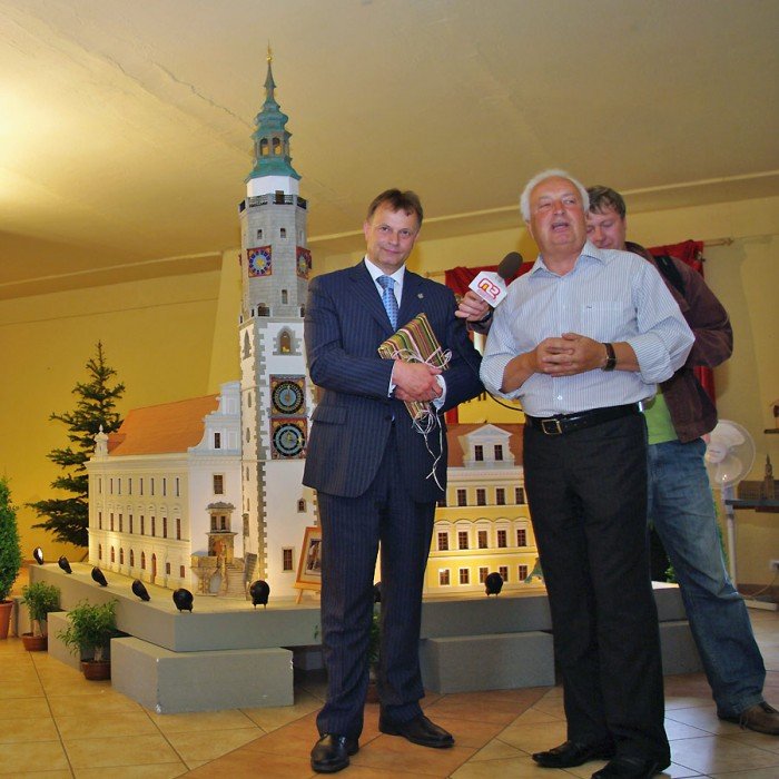 ratusz-prawie-jak-prawdziwy-tylko-mniejszy-21282