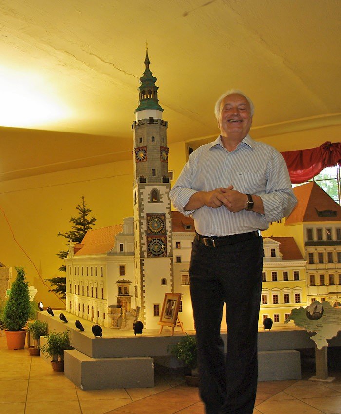 ratusz-prawie-jak-prawdziwy-tylko-mniejszy-21282
