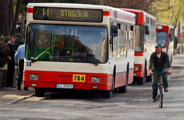 rewolucja-komunikacyjna-bez-rewolucji-21292