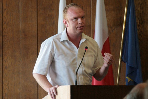 radni-zwiekszyli-budzet-miasta-i-zlikwidowali-szkoy-21322