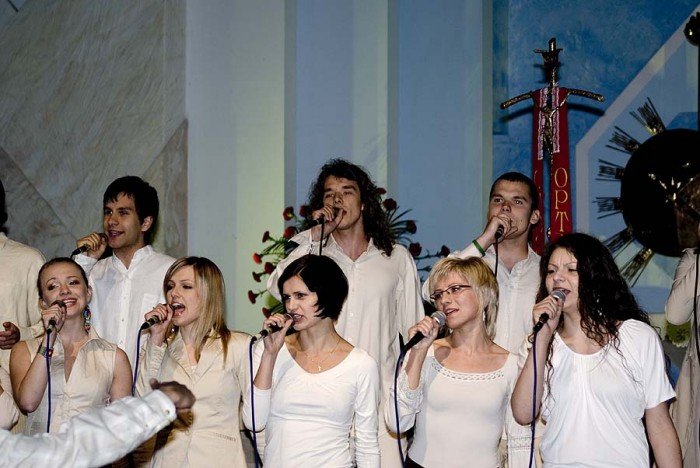 zywioowo-w-rytmie-gospel-u-matki-boskiej-21408