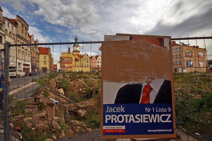 chopcy-z-plakatu-do-usuniecia-21605