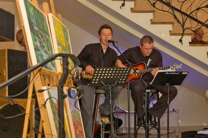 debiuty-modych-w-casparze-21646