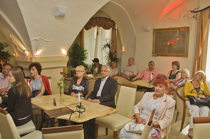 debiuty-modych-w-casparze-21646
