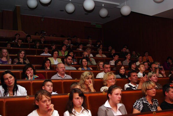 modzi-muzycy-wyruszyli-w-swiat-21710
