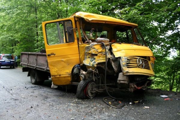 czoowka-przez-bezmyslnosc-kierowcy-weglarki-21737