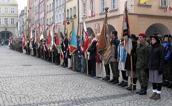 swieto-niepodlegosci-relacja-z-ceremonii-na-placu-ratuszowym-2190