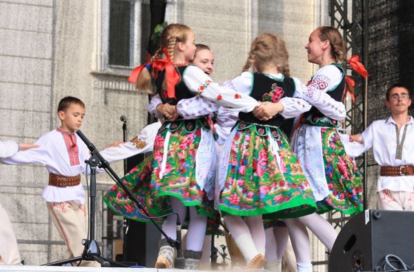 roztanczony-park-zdrojowy-w-bocie-22007