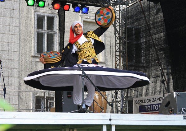 roztanczony-park-zdrojowy-w-bocie-22007