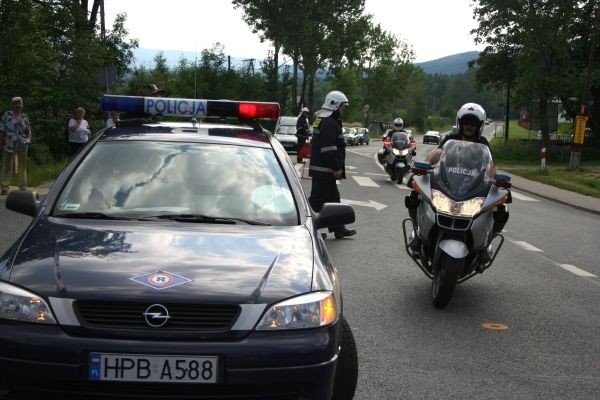 zderzenie-suzuki-z-ciezarowka-jedna-osoba-w-szpitalu-22219