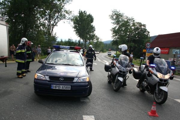 zderzenie-suzuki-z-ciezarowka-jedna-osoba-w-szpitalu-22219