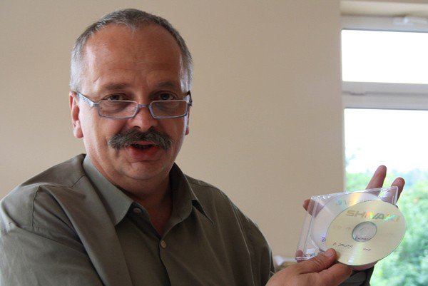 – Dostaliśmy już pierwsze dwie prace, obydwie na płytach CD – mówi Marcin Zawiła