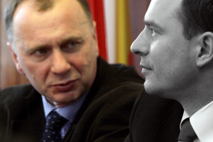 Jerzy Łużniak zastąpi na stanowisku wicemarszałka dolnośląskiego Piotra Borysa, który został eurodeputowanym. Obaj panowie razem na konferencji w styczniu 2009 roku w ratuszu jeleniogórskim.