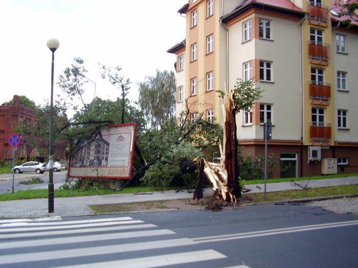 dzien-po-czyli-krajobraz-po-kataklizmie-22314