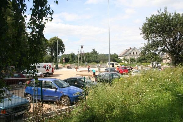 nowy-parking-przy-wordzie-z-poslizgiem-22422