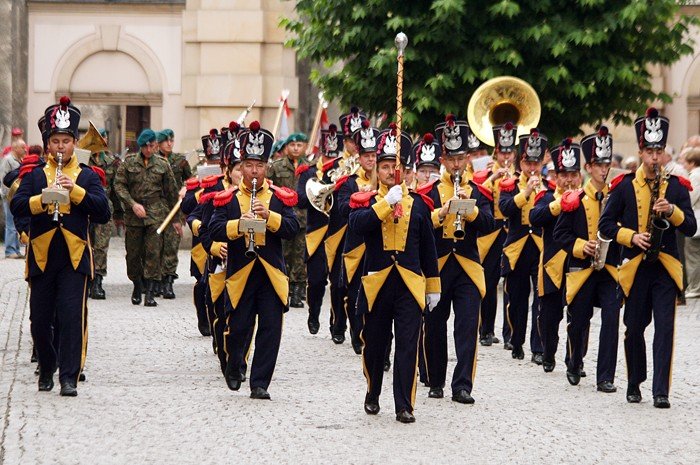 Uroczystości związane ze Świętem Wojska Polskiego zaczynają się w Jeleniej Górze w południe przy Kościele Łaski pod Krzyżem Chrystusa.