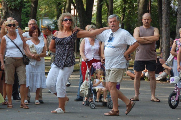 bardzo-gorace-greckie-rytmy-22695