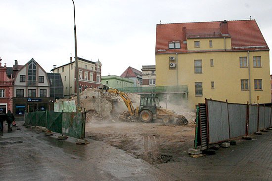 buldozery-w-centrum-2271
