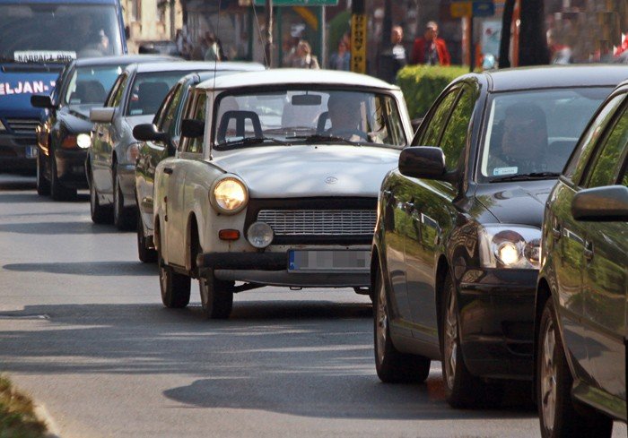 Zakorkowana al. Wojska Polskiego. Nowa droga pomoże ją częściowo udrożnić.