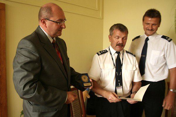 sprzet-komputerowy-dla-jeleniogorskiej-policji-22858