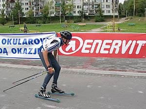 miedzynar-wyscig-na-wozkach-oraz-turniej-siatkowki-na-siedzaco-2289