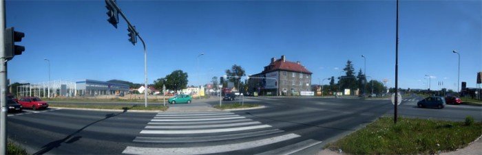 To skrzyżowanie wymaga przebudowy. Zgodnie z aktem notarialnym przed ukończeniem prac Castorama nie może zostać otwarta.