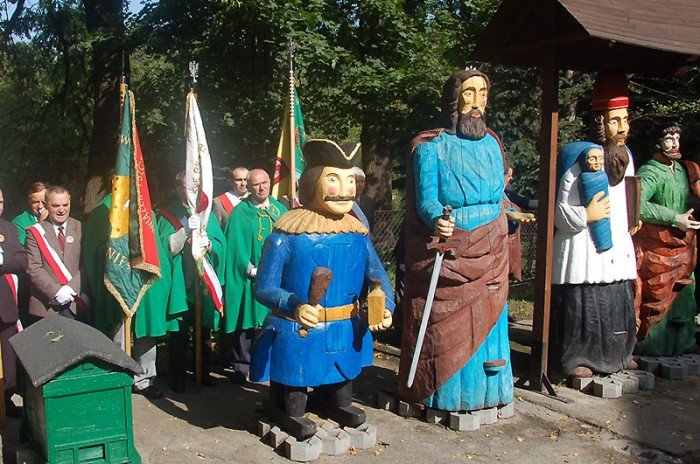 pszczelarze-porzadzili-cieplicami-23180