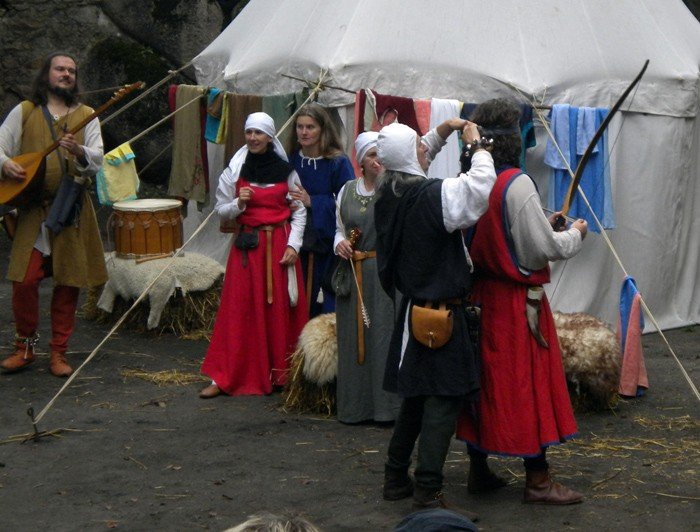 powrot-do-przeszosci-w-ruinach-warowni-23203