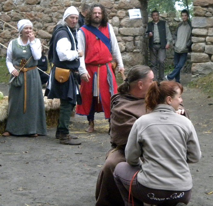 powrot-do-przeszosci-w-ruinach-warowni-23203