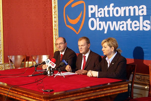 lider-nie-tylko-wsrod-swoich-2323