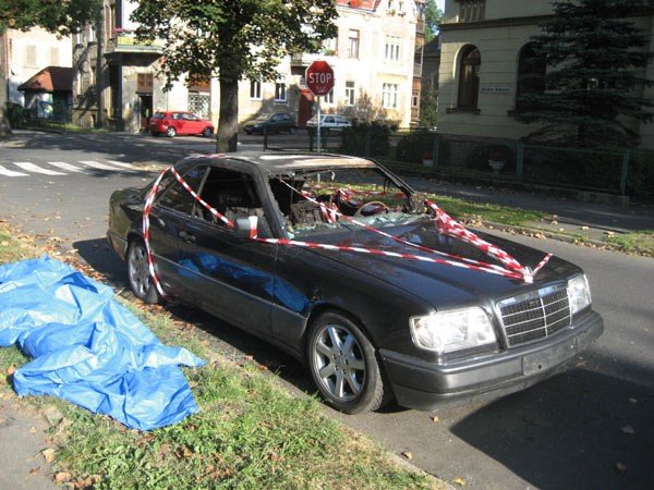 spona-mercedes-swiadkowie-podpalenia-poszukiwani-23280