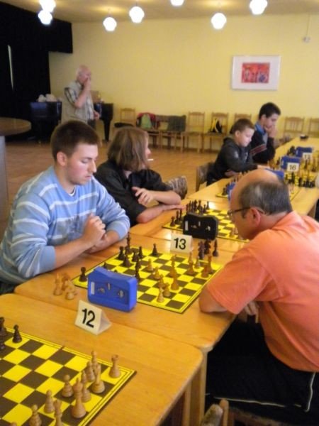 zabobrze-szachowym-centrum-miasta-23318