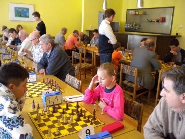zabobrze-szachowym-centrum-miasta-23318