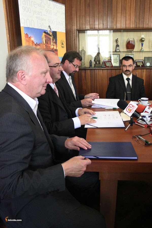 most-przyjazni-batyk-kotlina-jeleniogorska-23364
