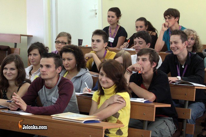 wiedza-i-aktywnosc-uatwiaja-zycie-23400