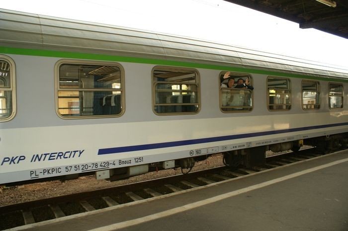 pozegnali-pociag-do-warszawy-23428