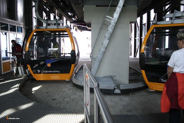 gondola-przyciaga-tumy-23442