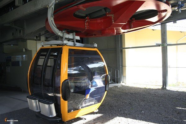 gondola-przyciaga-tumy-23442
