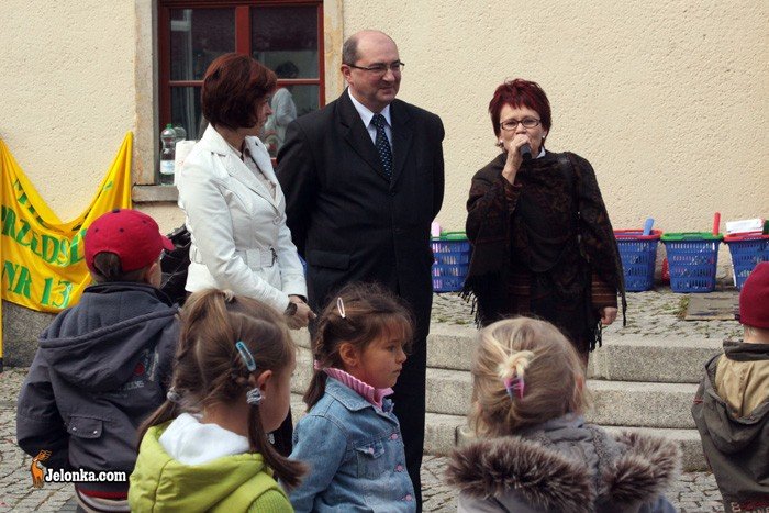 wysyp-jelonkow-przy-ratuszu-video-23476