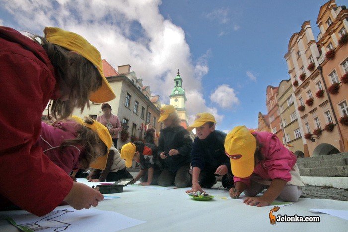 wysyp-jelonkow-przy-ratuszu-video-23476