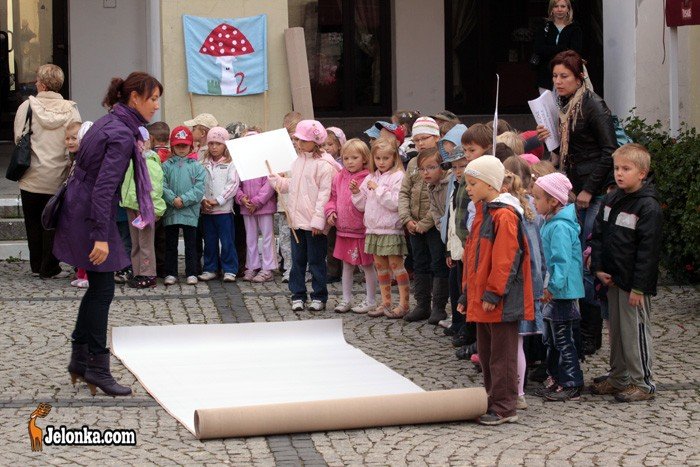 wysyp-jelonkow-przy-ratuszu-video-23476