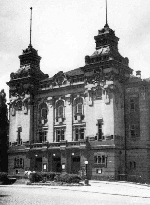 spojrzmy-na-teatr-nasz-ogromny-23506