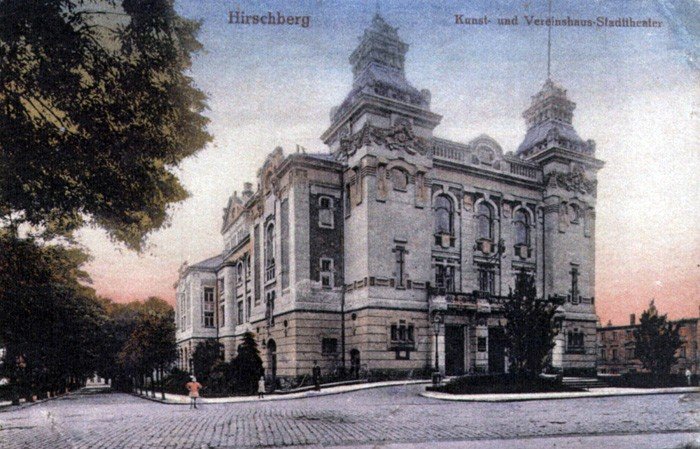 spojrzmy-na-teatr-nasz-ogromny-23506