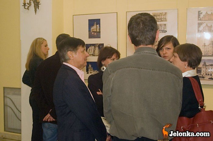 ogromny-teatr-w-nowej-galerii-23531