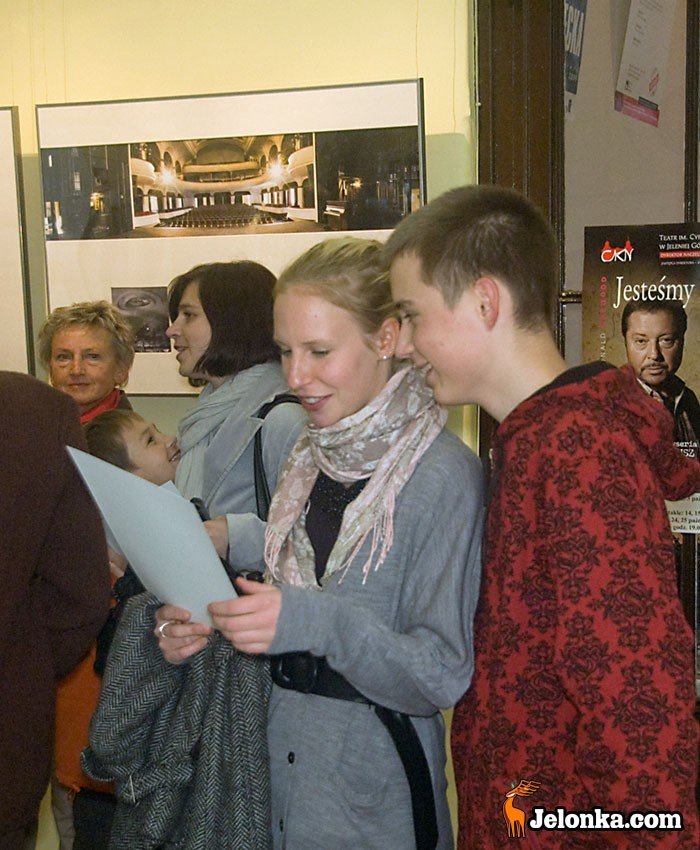 ogromny-teatr-w-nowej-galerii-23531